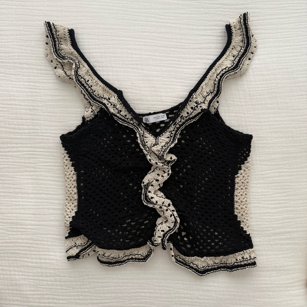 Zara Black and Cream Ruffled Crochet Top | size M